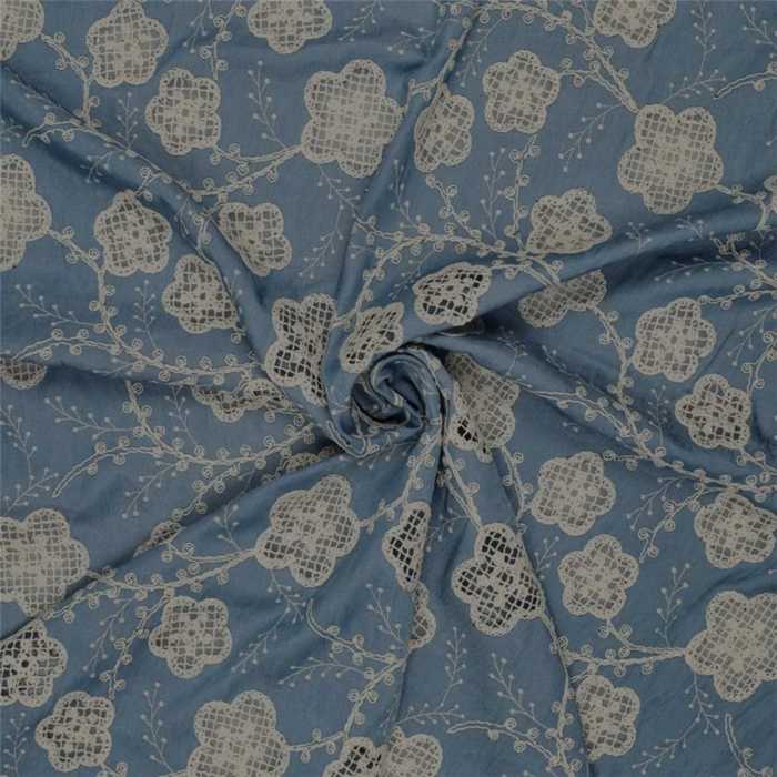 Tissu fluide broderie crochet Flora Tissu fluide broderie crochet Flora